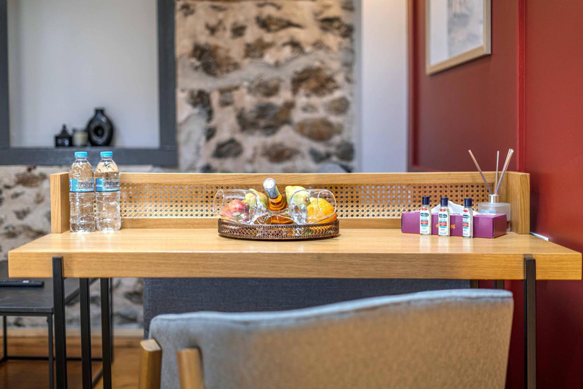 Belle Athenes - Luxury Rooms At Monastiraki Railway Station 外观 照片