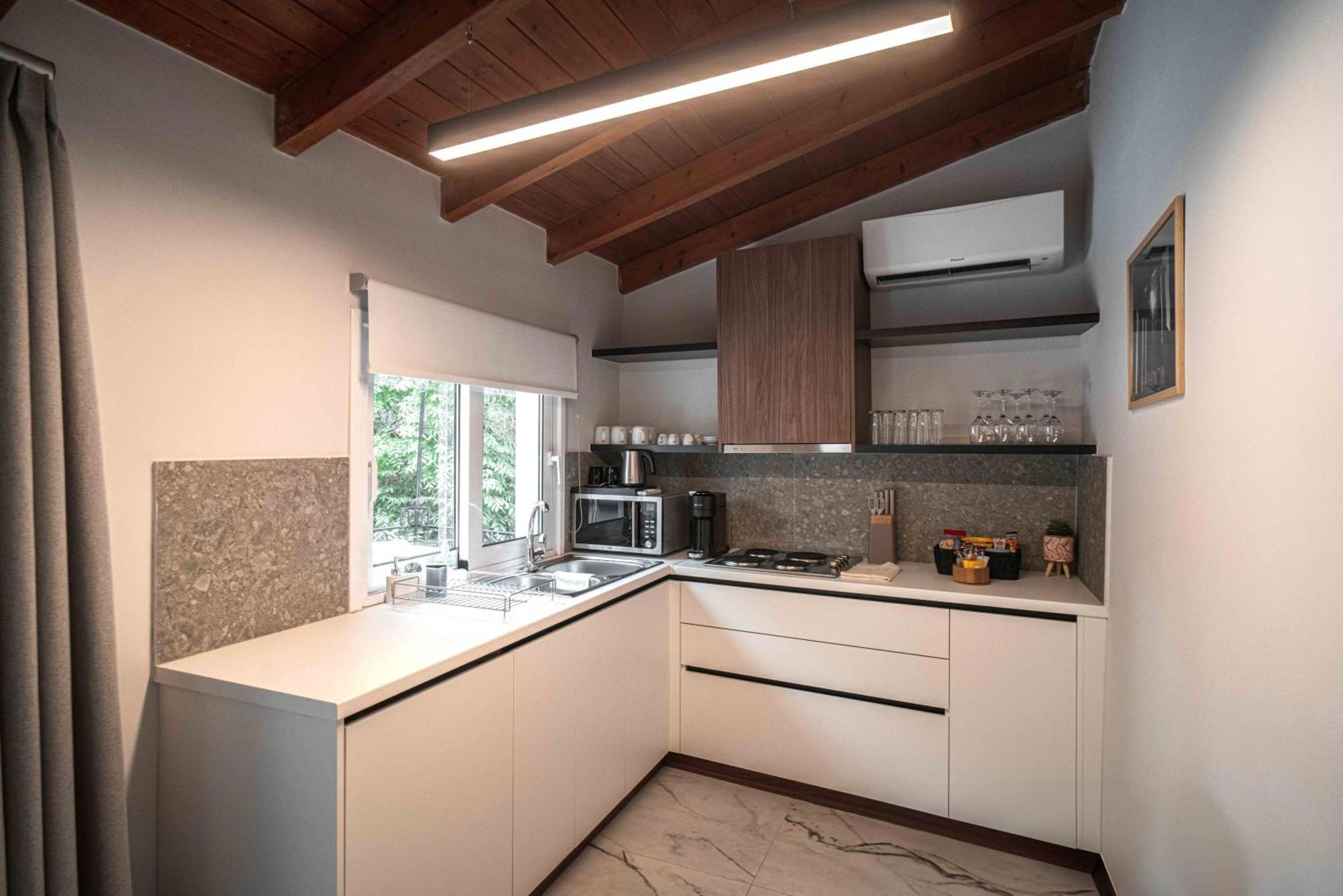 Belle Athenes - Luxury Rooms At Monastiraki Railway Station 外观 照片