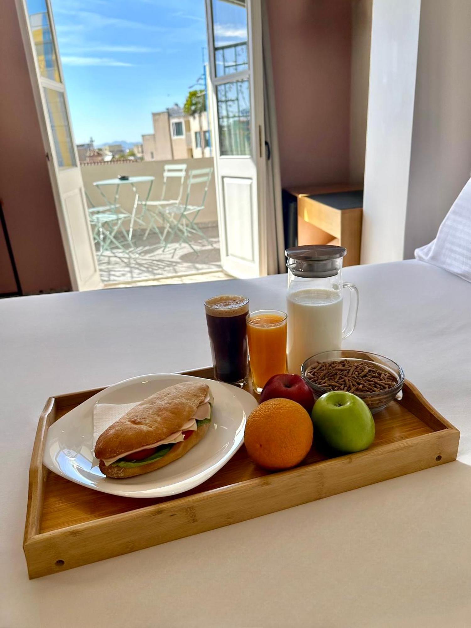 Belle Athenes - Luxury Rooms At Monastiraki Railway Station 外观 照片
