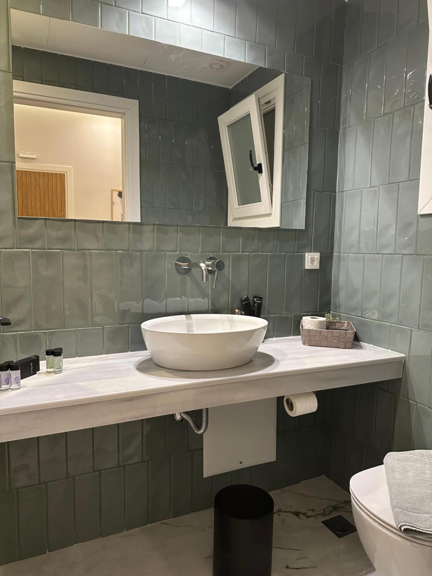 Belle Athenes - Luxury Rooms At Monastiraki Railway Station 外观 照片