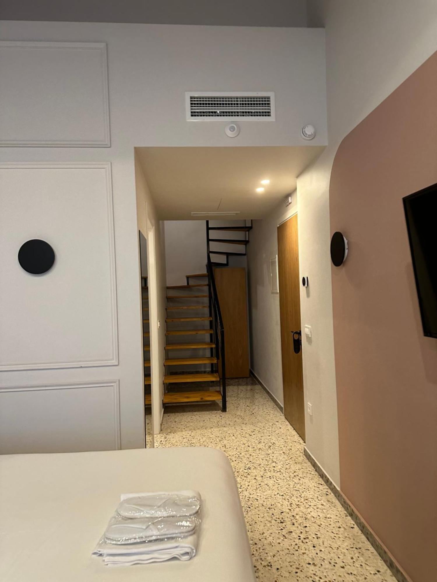 Belle Athenes - Luxury Rooms At Monastiraki Railway Station 外观 照片