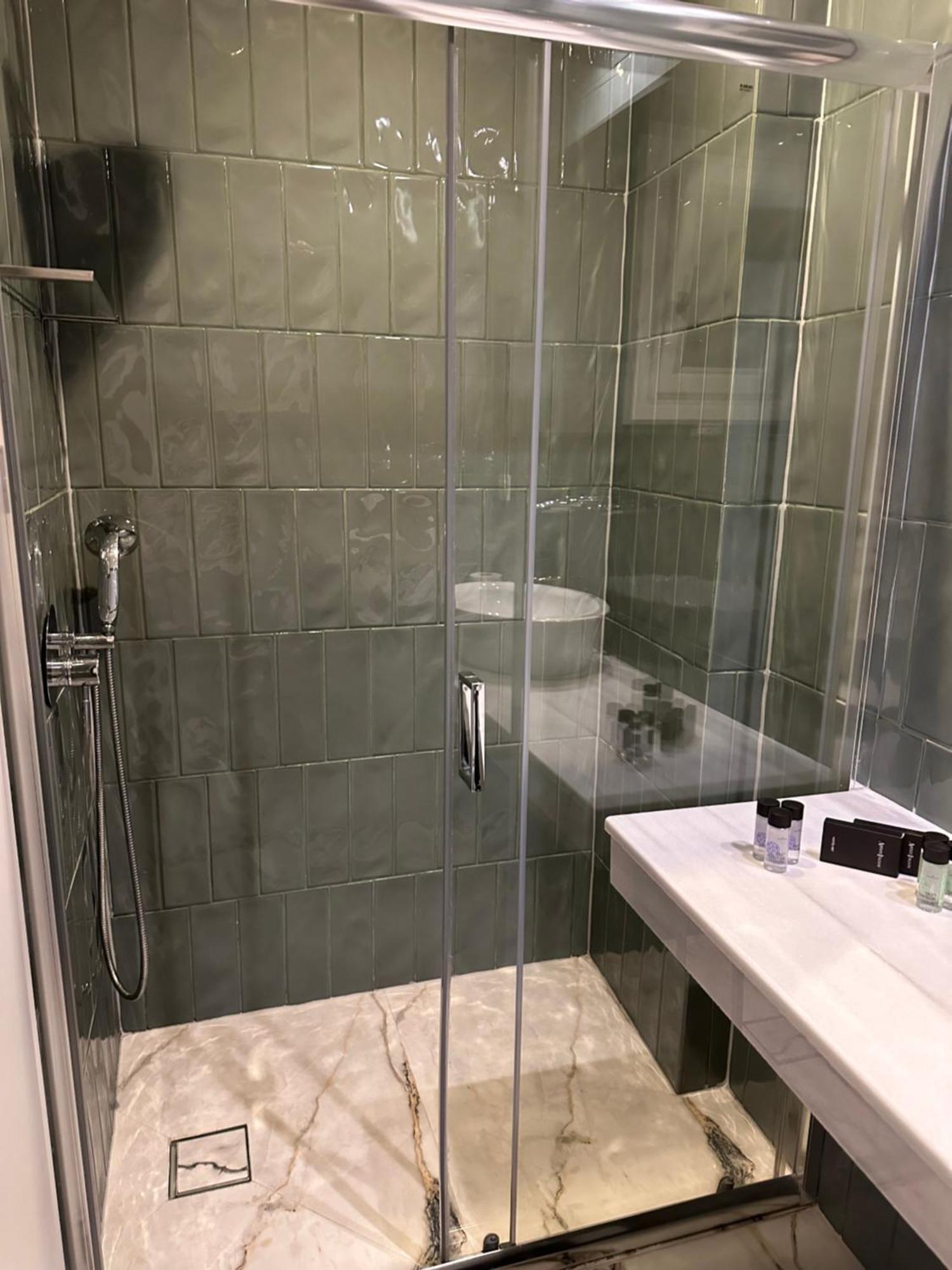 Belle Athenes - Luxury Rooms At Monastiraki Railway Station 外观 照片