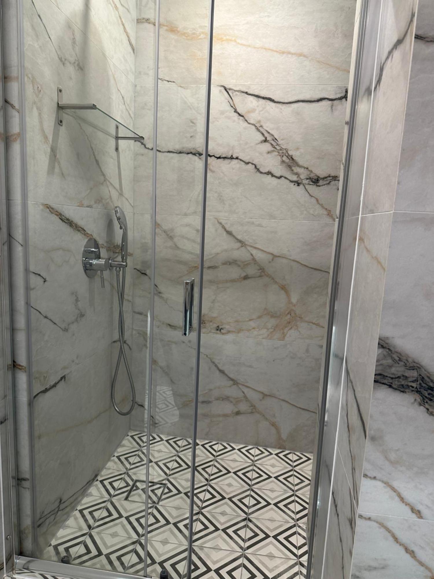 Belle Athenes - Luxury Rooms At Monastiraki Railway Station 外观 照片